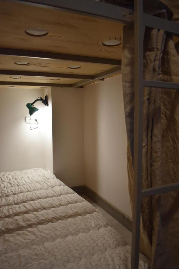 SLEEP STUDIO HOSTEL Ladies Only Женский Хостел Єреван Екстер'єр фото
