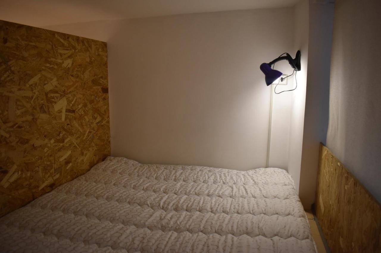 SLEEP STUDIO HOSTEL Ladies Only Женский Хостел Єреван Екстер'єр фото