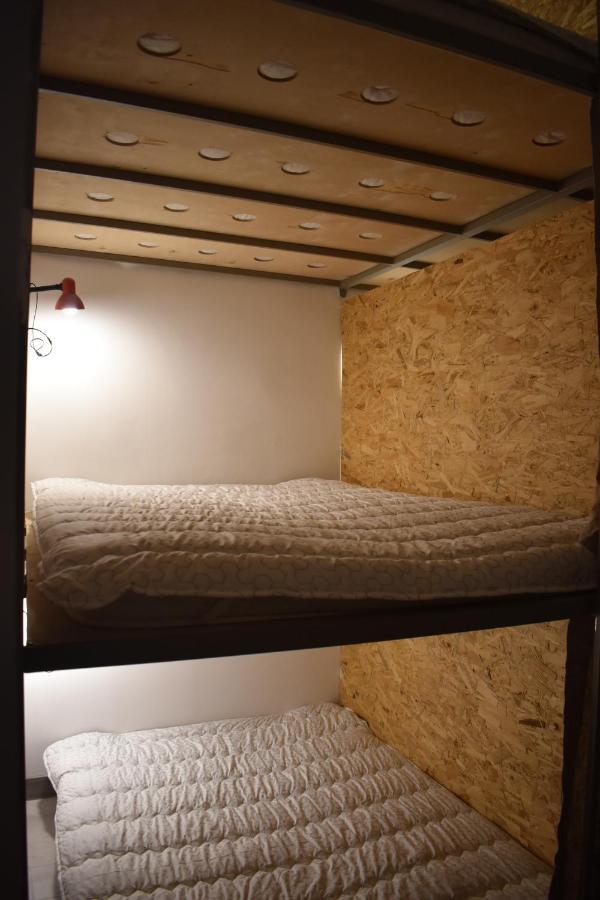 SLEEP STUDIO HOSTEL Ladies Only Женский Хостел Єреван Екстер'єр фото