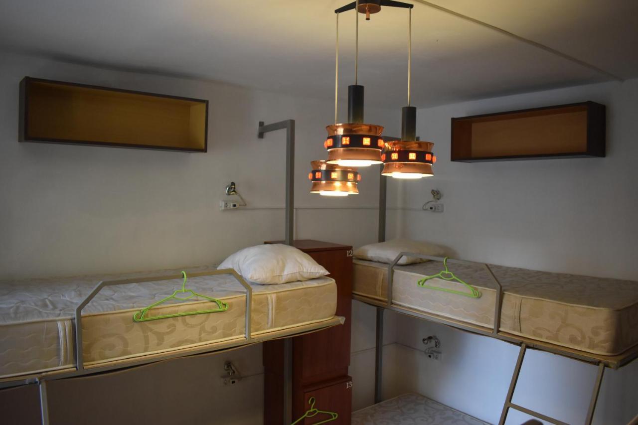 SLEEP STUDIO HOSTEL Ladies Only Женский Хостел Єреван Екстер'єр фото