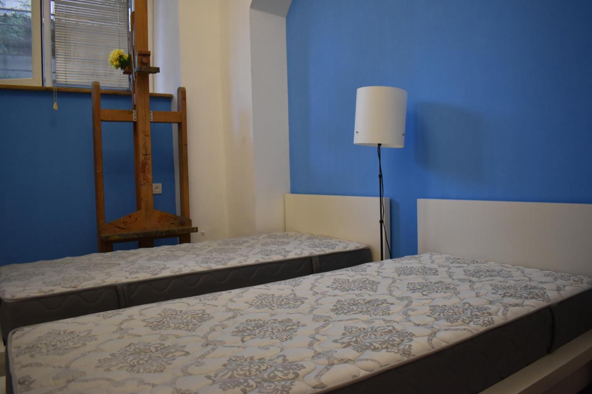 SLEEP STUDIO HOSTEL Ladies Only Женский Хостел Єреван Екстер'єр фото